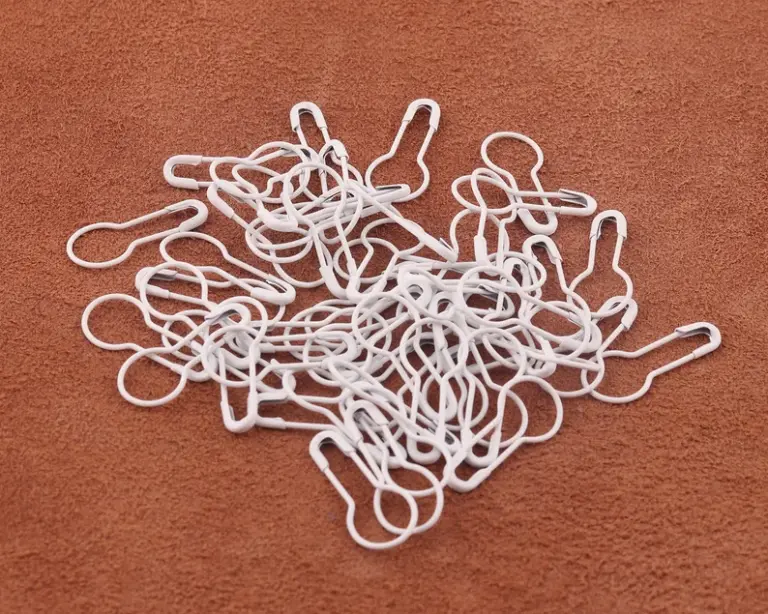 دبابيس مشبك صغير | Pear Safety Pins