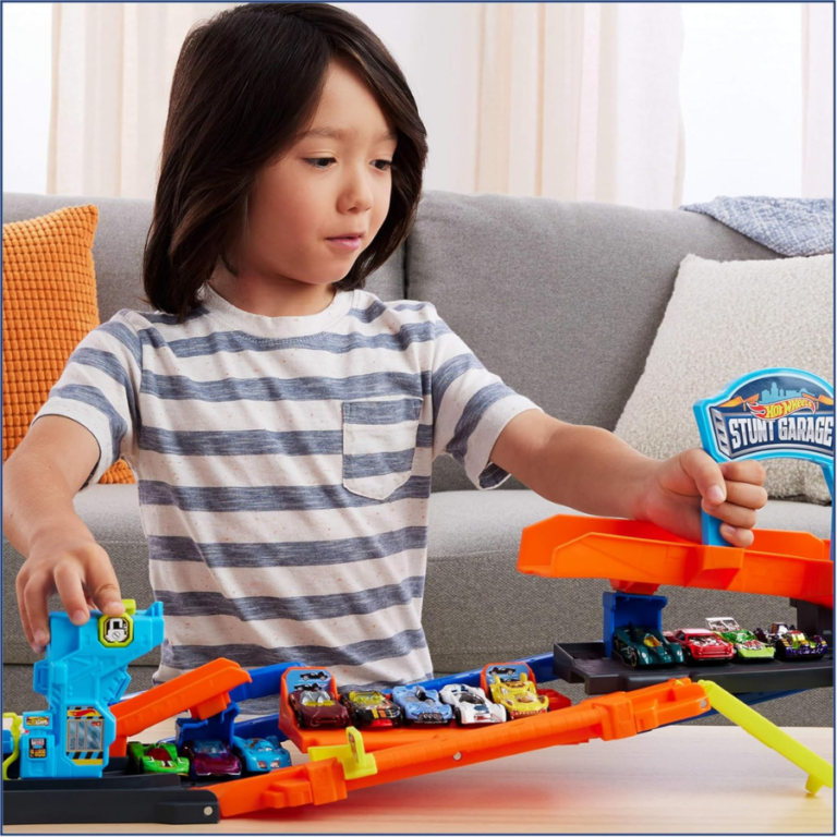 Hot Wheels City Transforming Stunt Garage Playset هوت ويلز سيتي – كراج الحركات والتحولات 2 في 1