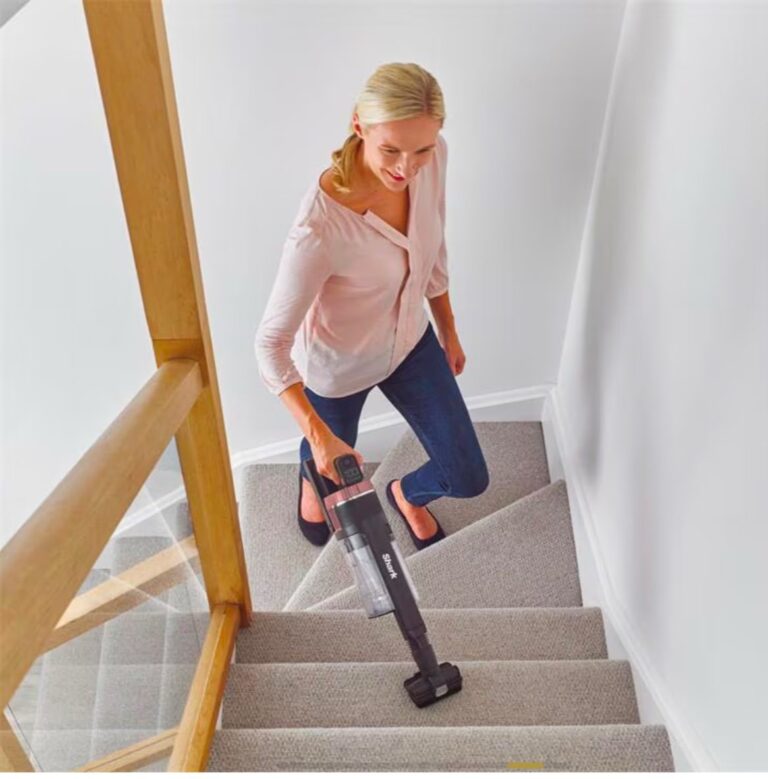 Shark Cordless 25.2V IZ420EU شارك مكنسة لاسلكية