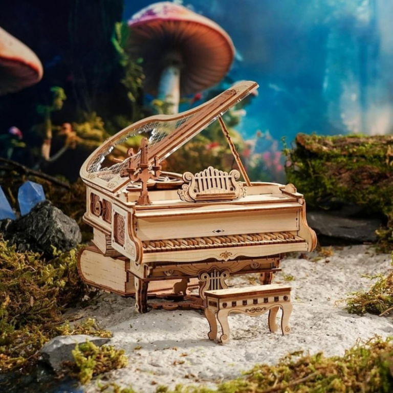 ROBOTIME Magic Piano AMK81 3D Wooden Mechanical Music Box مجسم بيانو موسيقي ميكانيكي ثلاثي الأبعاد – DIY فاخر