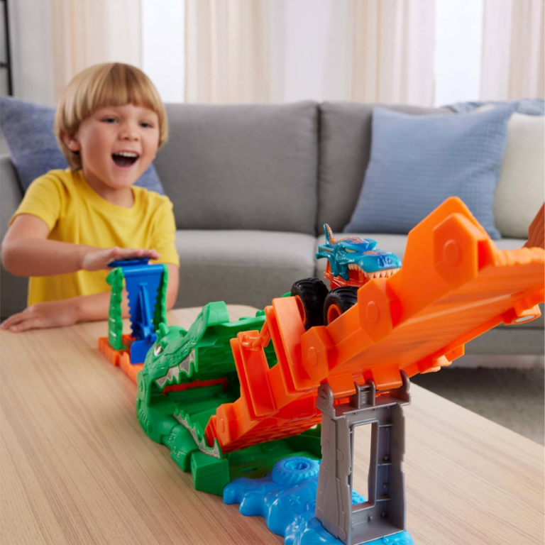 Hot Wheels Monster Trucks Crocodile Crash Challenge Playset with Mega-Wrex هوت ويلز مونستر تركس – تحدي اصطدام التمساح مع سيارة