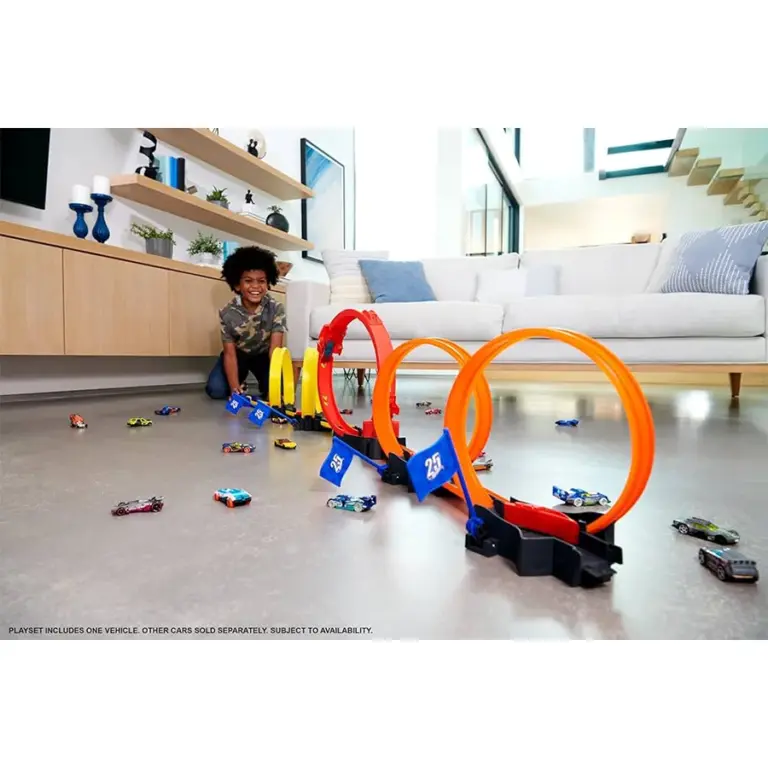 Hot Wheels Stunt Tracks: Multi-Loop Race Off هوت ويلز حلبة الحركات البهلوانية: سباق الحلقات المتعددة