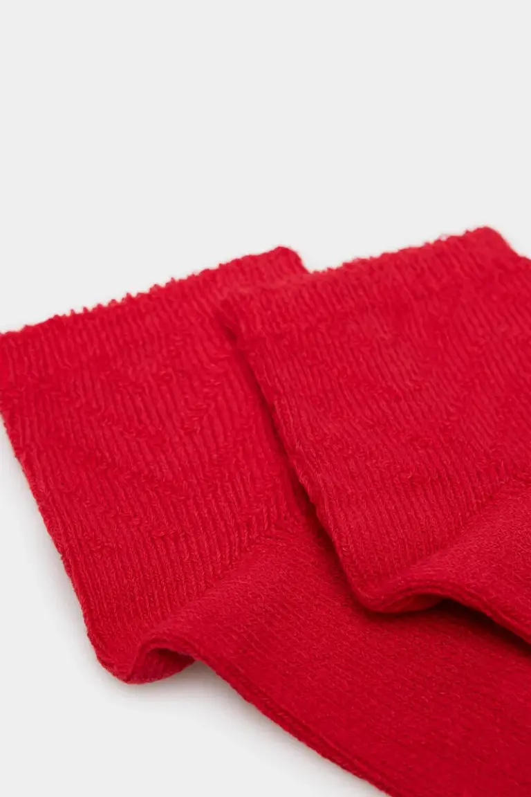 Short plain sock with structure