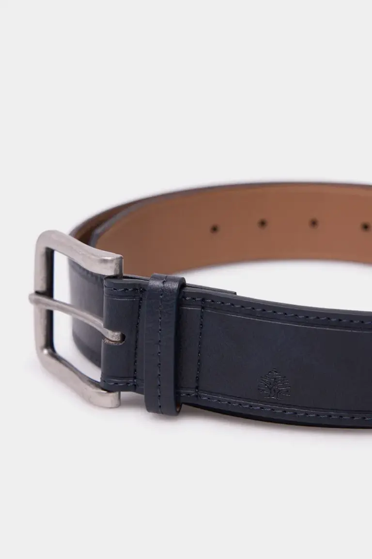 Basic leather belt
