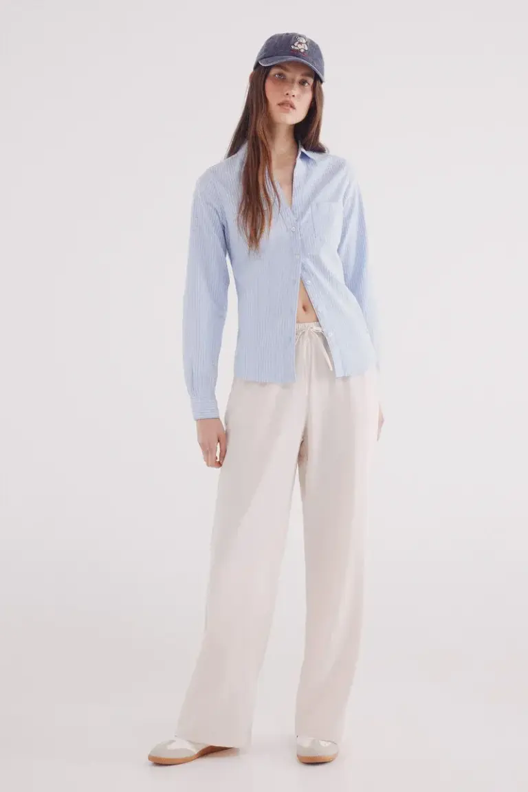 Camisa Oxford cuello abierto