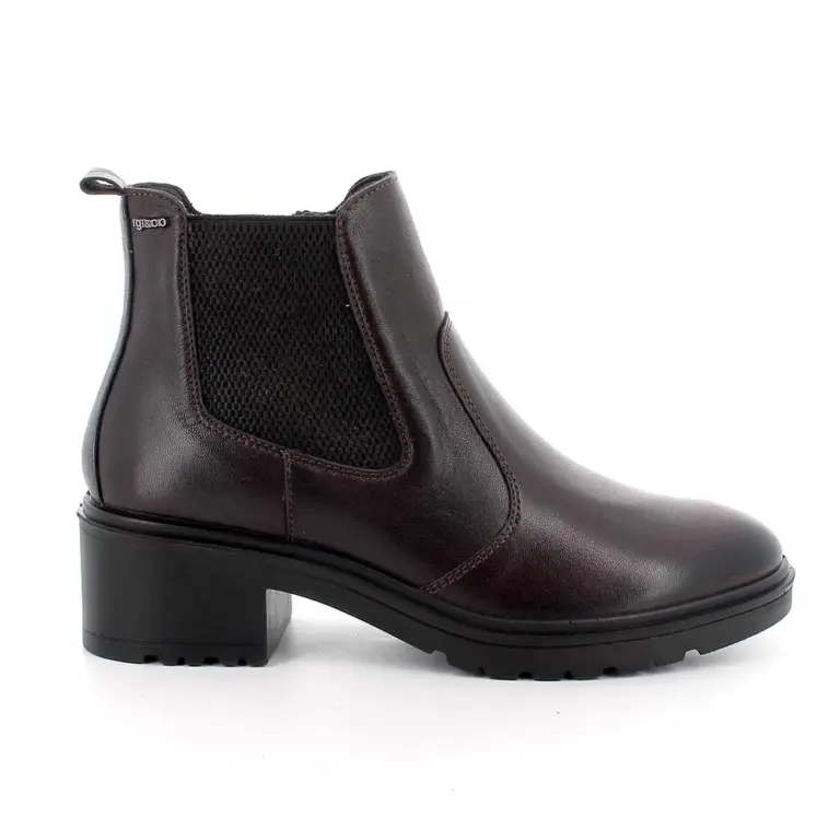 Half boots with heel for women