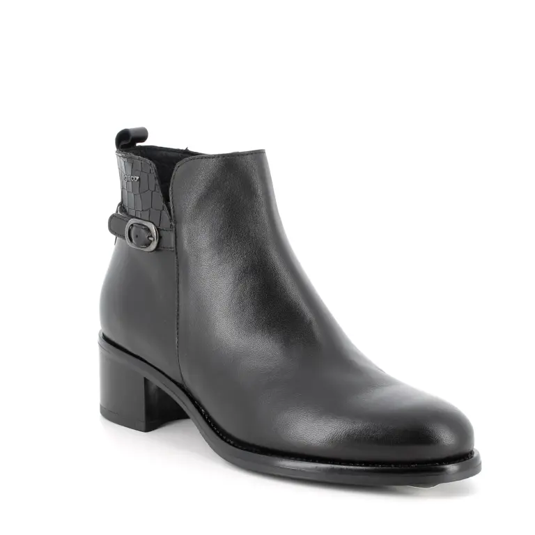 Half boots with heel for women