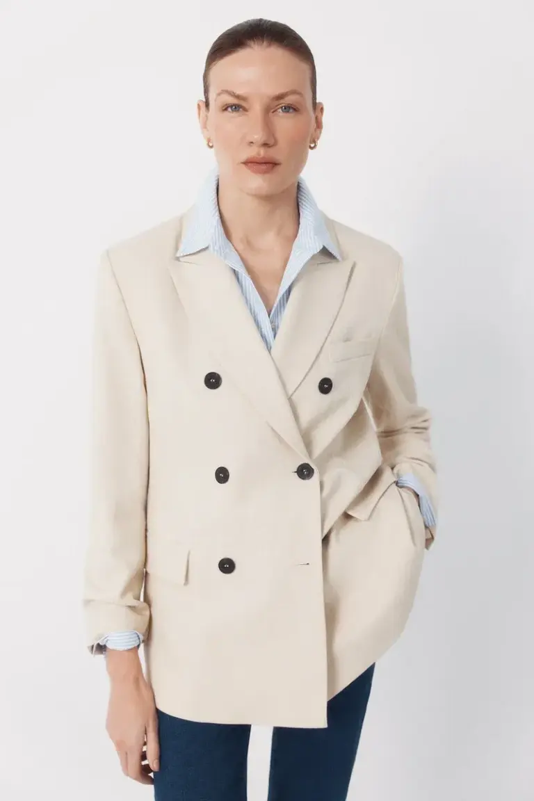 Blazer with large lapels