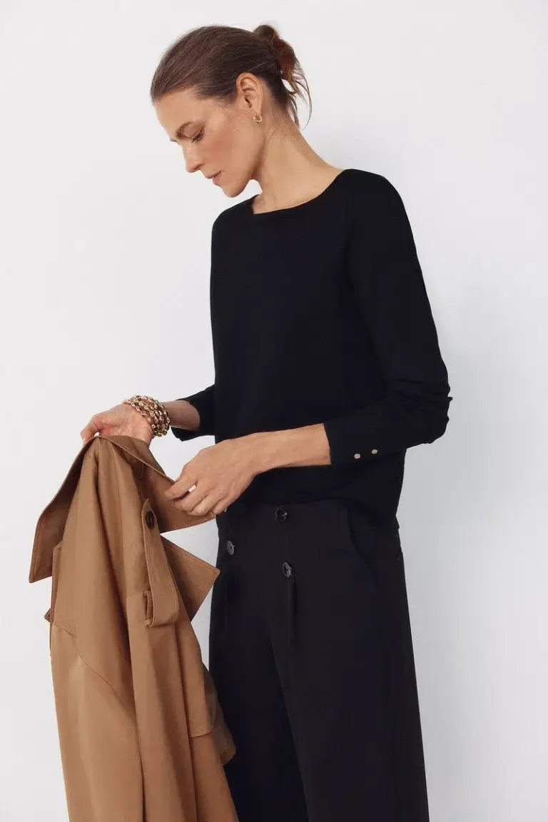 Boat neck sweater