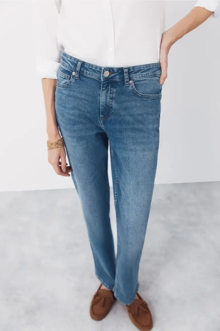 Straight Jeans