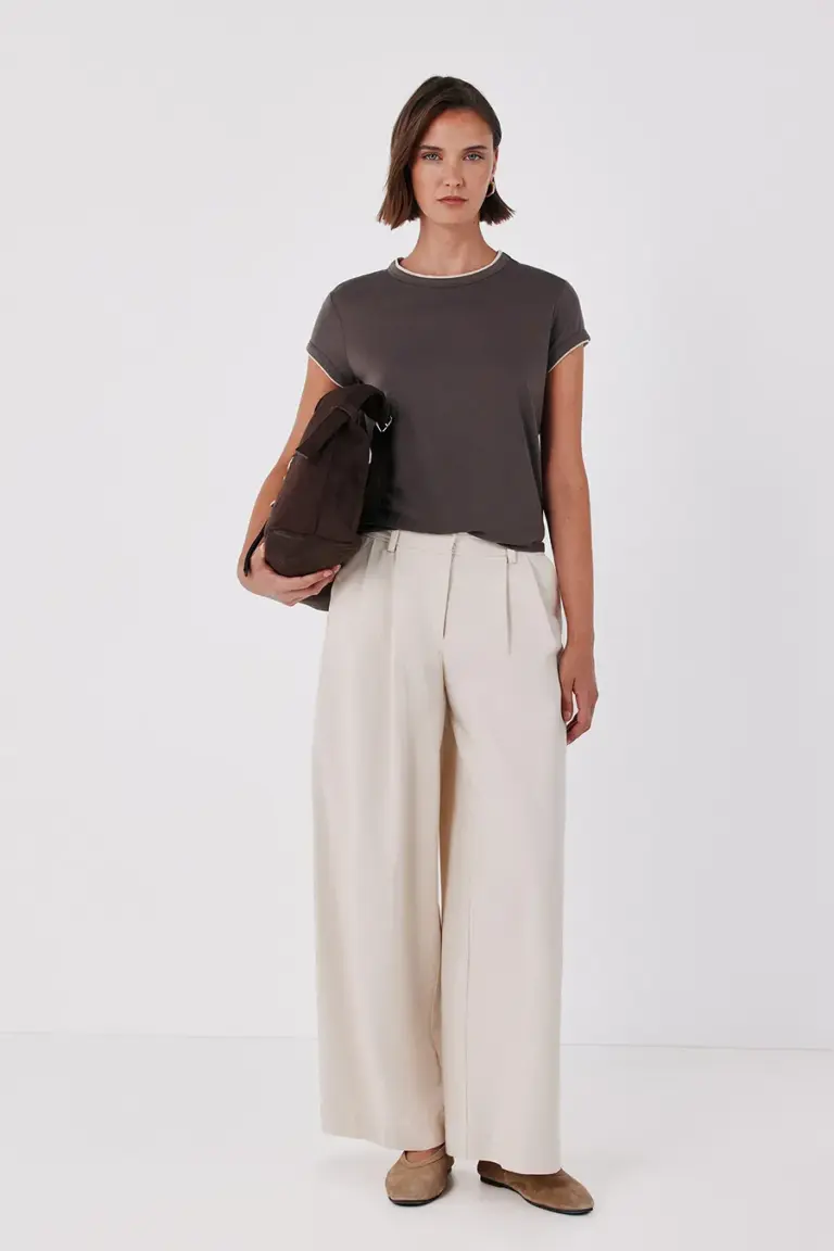 Contrast double-trim T-shirt