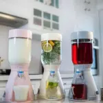 موزع عصائر زجاج + حنفية قاعدة بلاستيك تركي